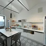 Boutique Hardthaus
