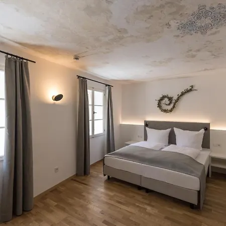 Hotel Boutique Hardthaus 4*