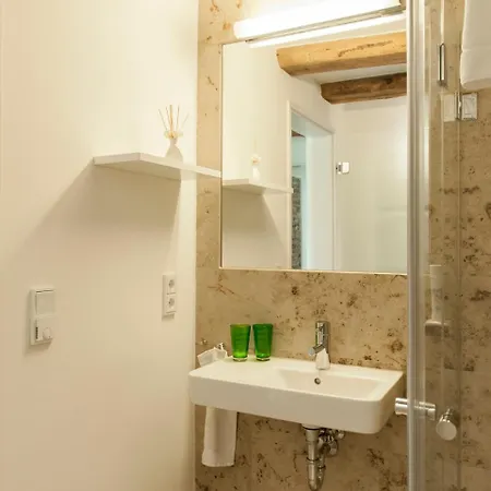 Boutique Hardthaus 4*